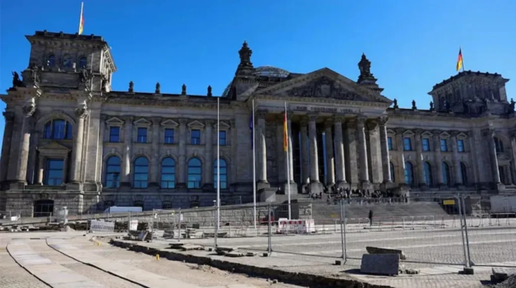 AfD fordert mehr Einfluss im Bundestag – Politische Krise in Deutschland spitzt sich zu