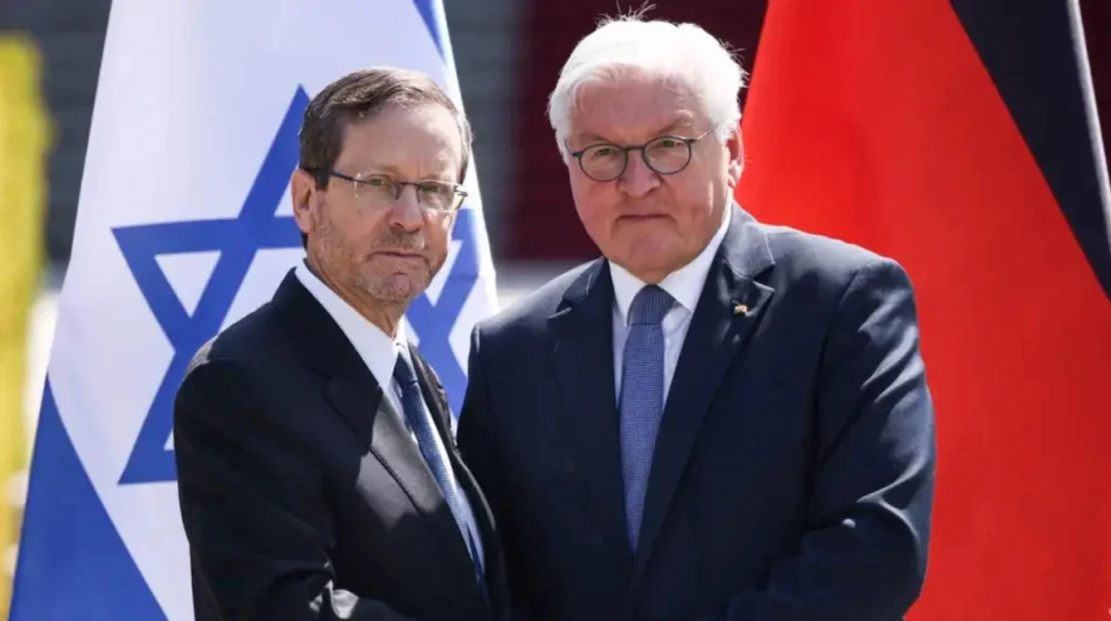 Deutschland und Israel begehen das Jubiläum ihrer diplomatischen Beziehungen im Schatten des Krieges