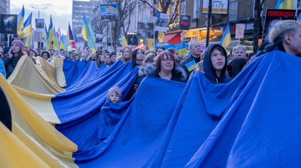 Right-wing extremist push to abolish the citizen's allowance for Ukrainians and its consequences