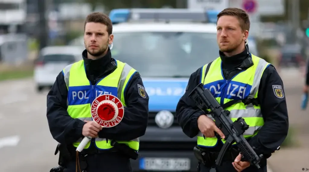 Asylanträge in Deutschland 2025: Warum die Zahlen um die Hälfte gesunken sind