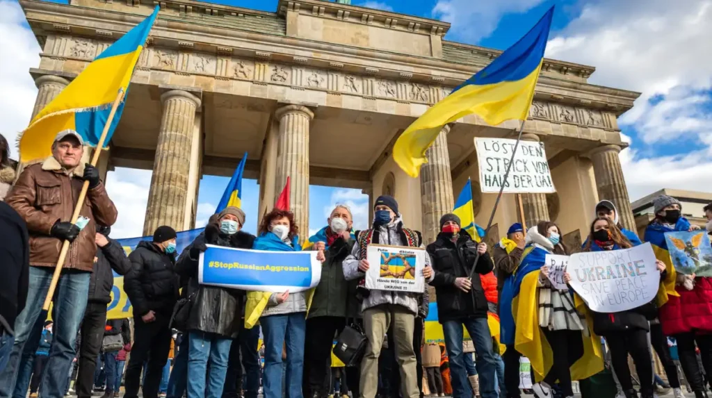 Community and Policy Synergies Driving Ukrainian Refugee Integration in Germany