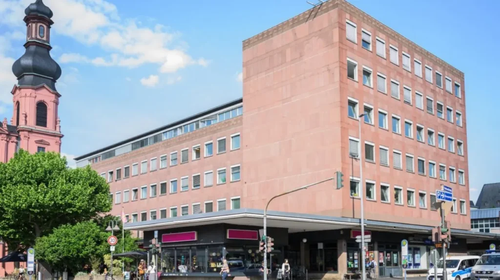 Reception Centres to Private Housing: Uneven Landscape of Migrant Accommodation in Germany